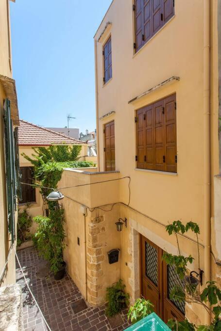 History & Culture In Old Town Chania Chania  Ngoại thất bức ảnh